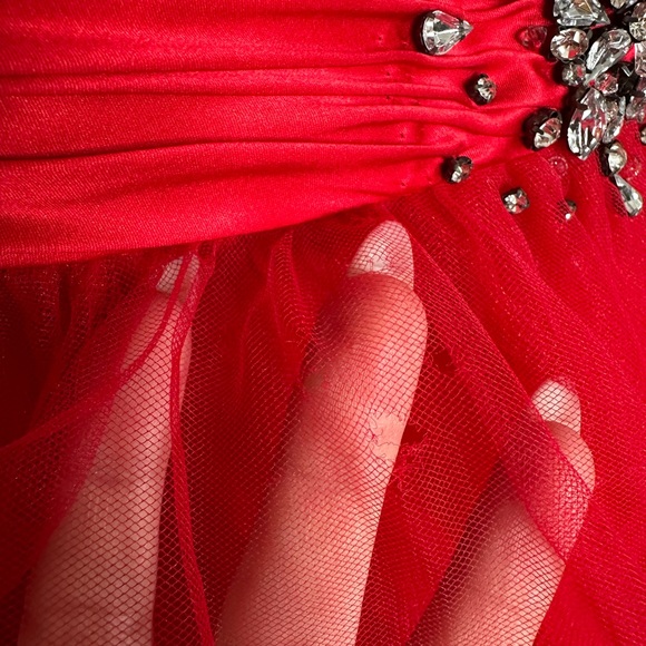 Sherri Hill Red & Silver Tulle Strapless Mini Dress - Picture 15 of 15